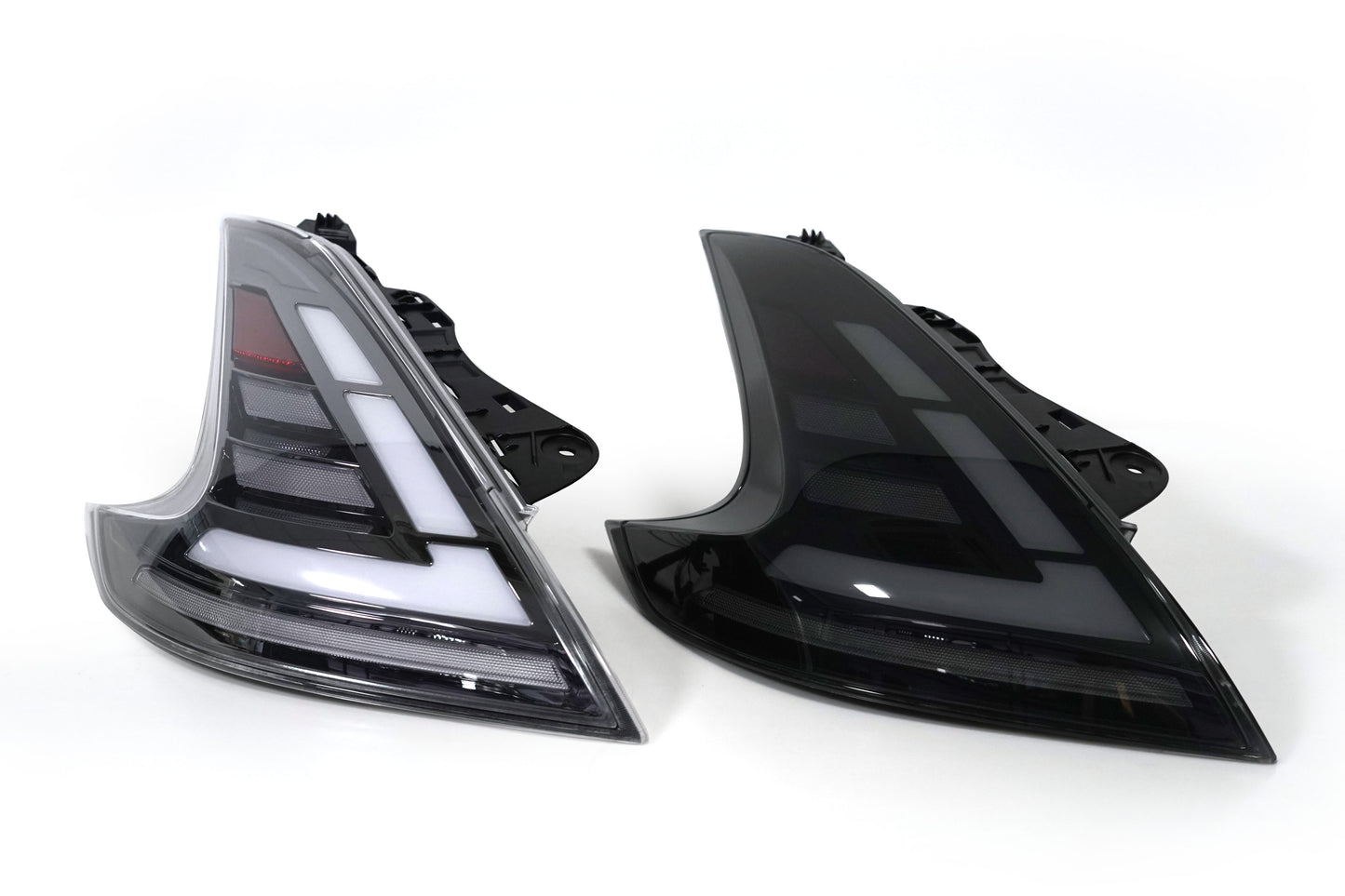 LED Clear Lens Tail Lights for Nissan 370Z (2008-Present) | Autoglo Australia